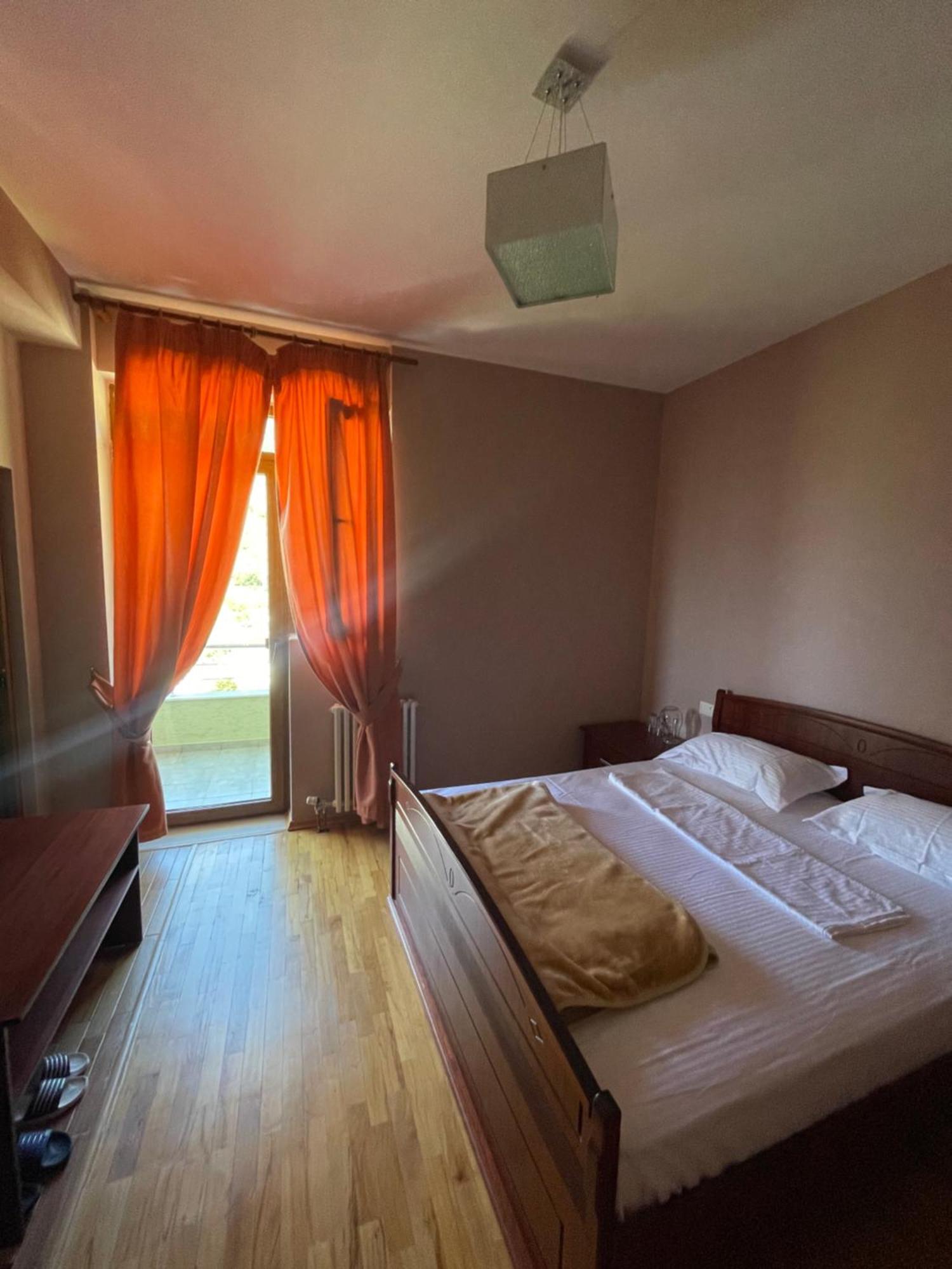 Lura Hotel Fushe-Lure Eksteriør billede